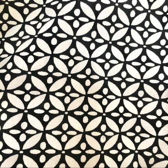 NWOT Basic Edition Top - Picture 2 of 3